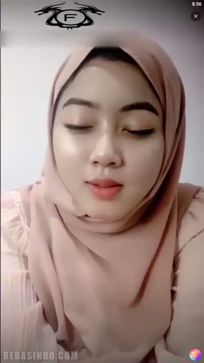Bokep Nella Lepas Jilbab Toketnya Bulat Live – BOKEPSIN-1280×720