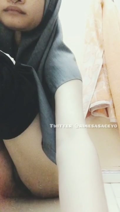 Alamak pas ditangan itu susu FAZREEN HIJAB .mp4