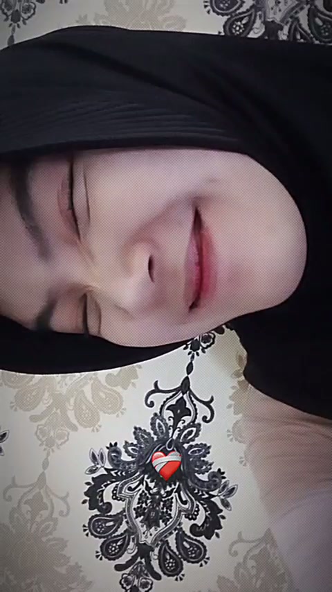 5 6057740299411656632